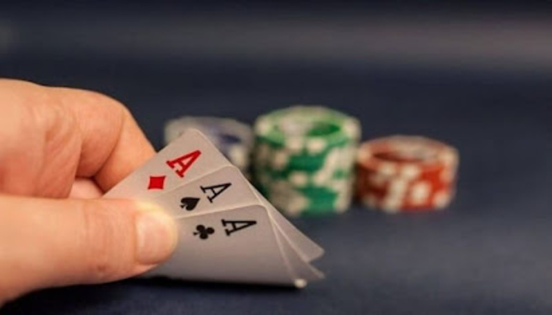 “ Bài cào tố “ live casino- hiện tượng mới nổi gần đây